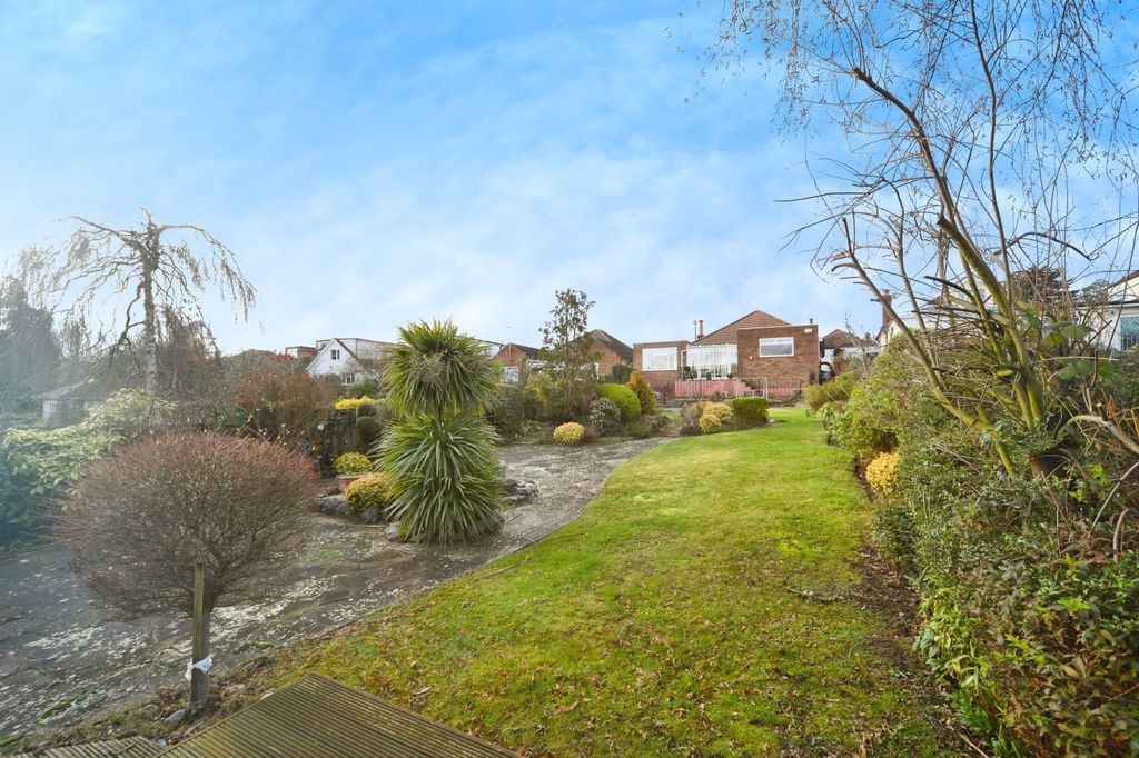 Property photo 2 of 18 Dsc_4805