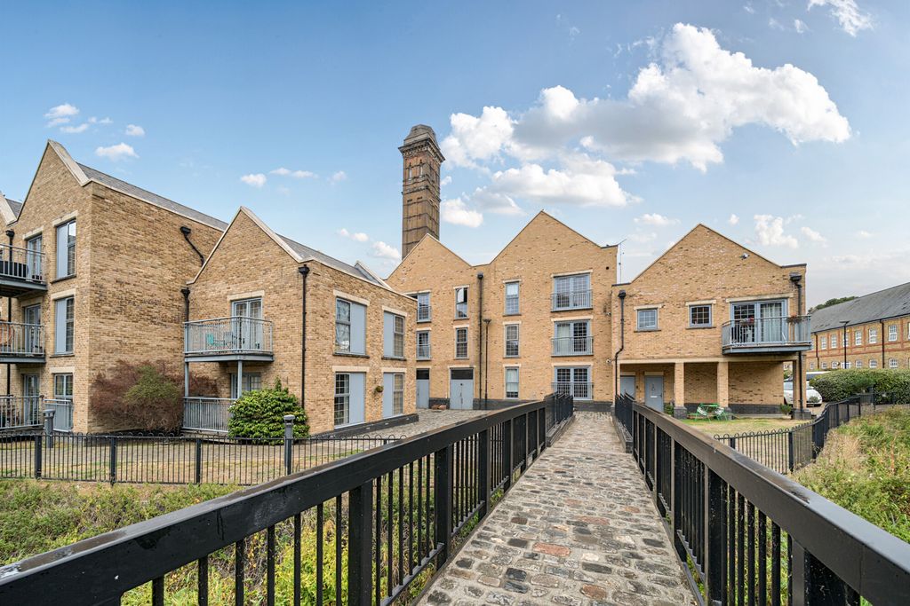 Property photo 1 of 20 1513723-1-6A98119...