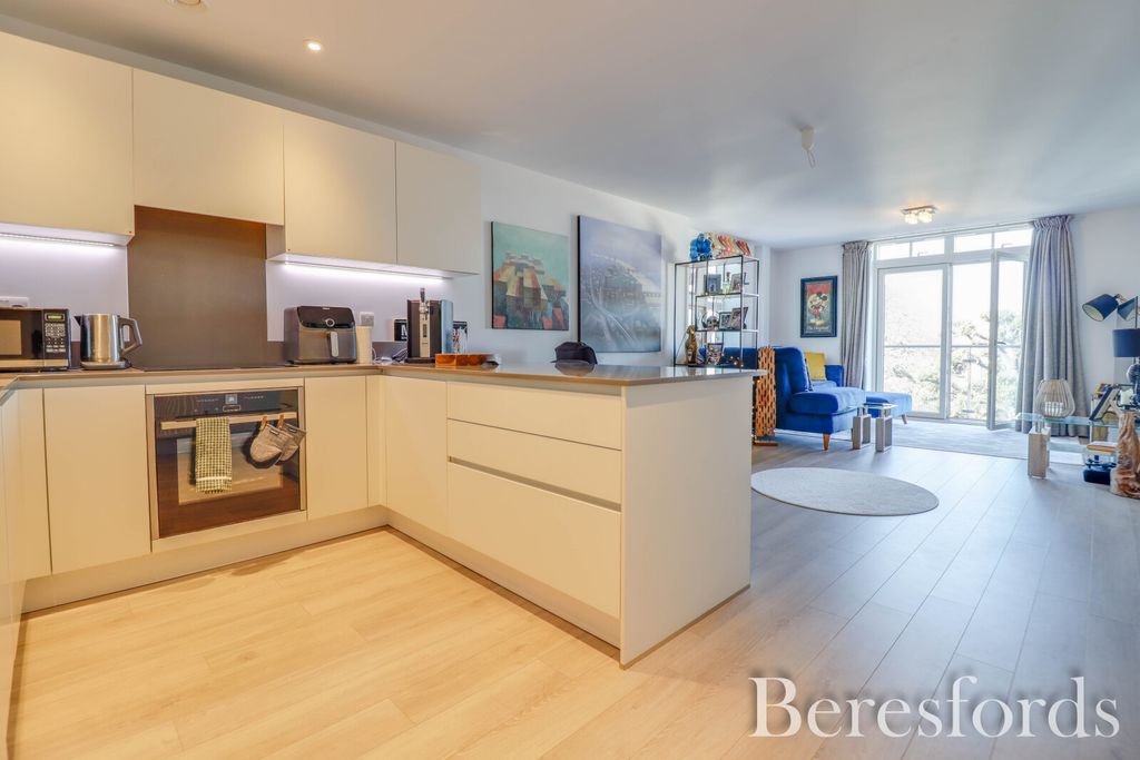 Property photo 2 of 15 Picture 2