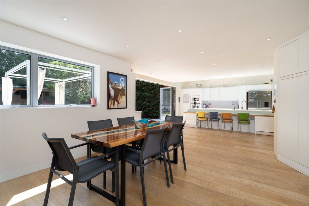 Property photo 2 of 20 Dining Room