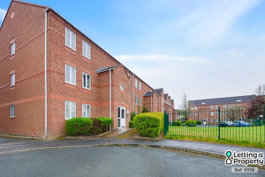 Property photo 2 of 12