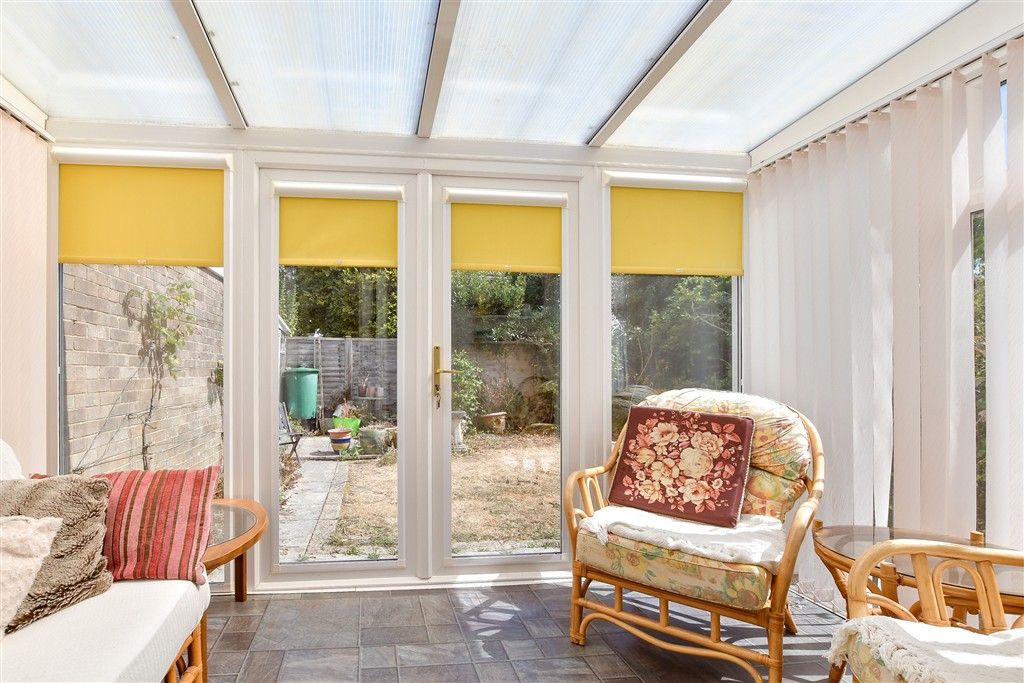 Property photo 3 of 11 Conservatory