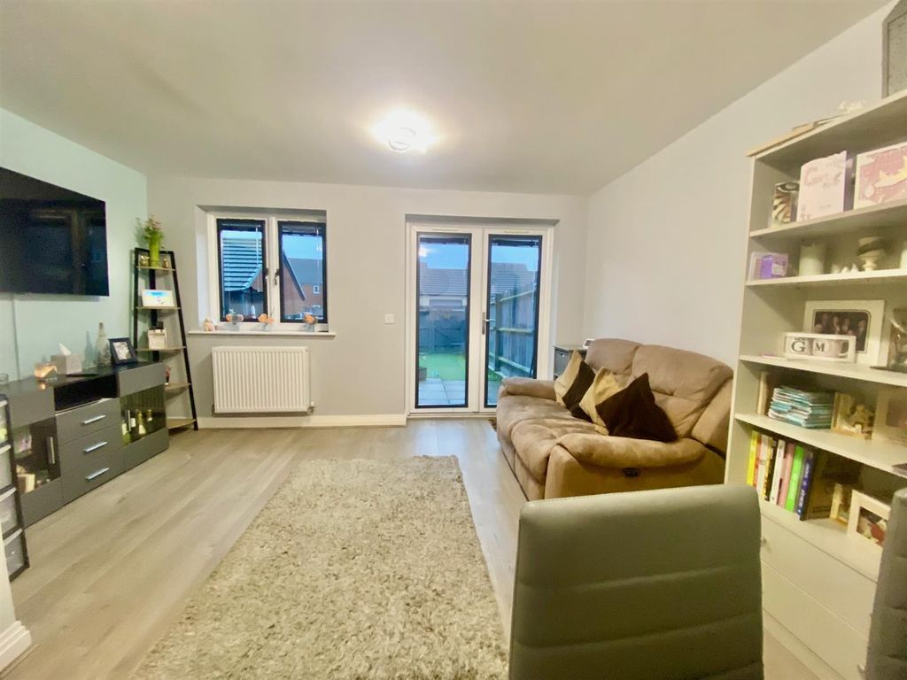 Property photo 2 of 14