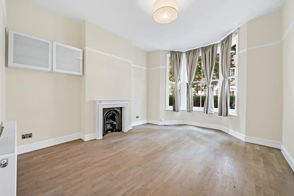 Property photo 3 of 8 Gff 58 Beaumont Road-3.Jpg