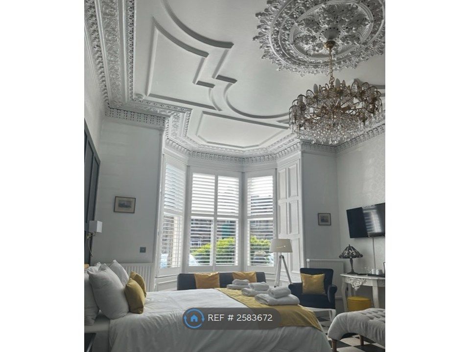 Property photo 3 of 22 Double £990/Month