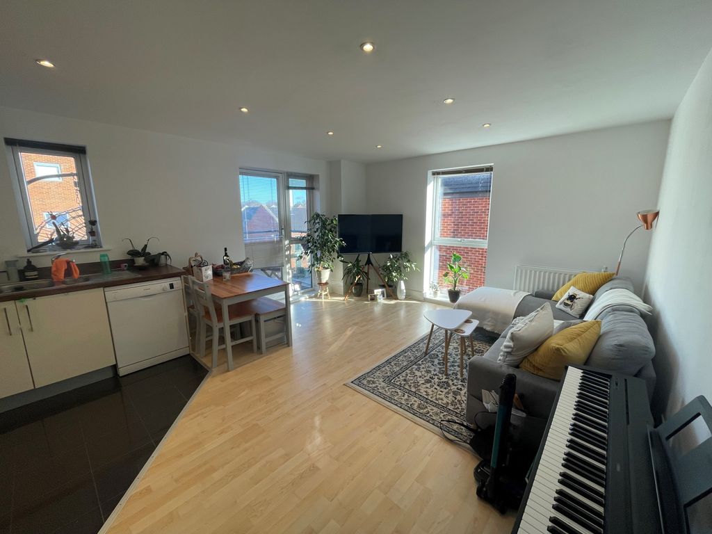 Property photo 3 of 7