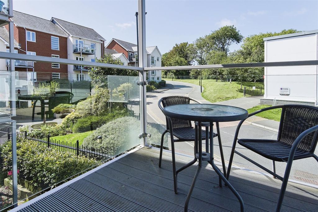 Property photo 3 of 14 31Cb94F2-1c41-ee11-Bdf3-000d3Ad539F5.Jpg