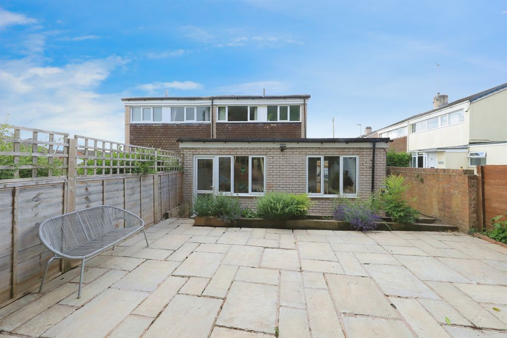 Property photo 2 of 17