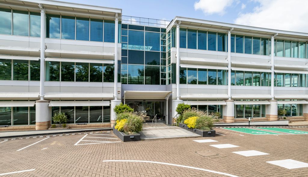 Property photo 2 of 9 800 Brackmills2.Jpg