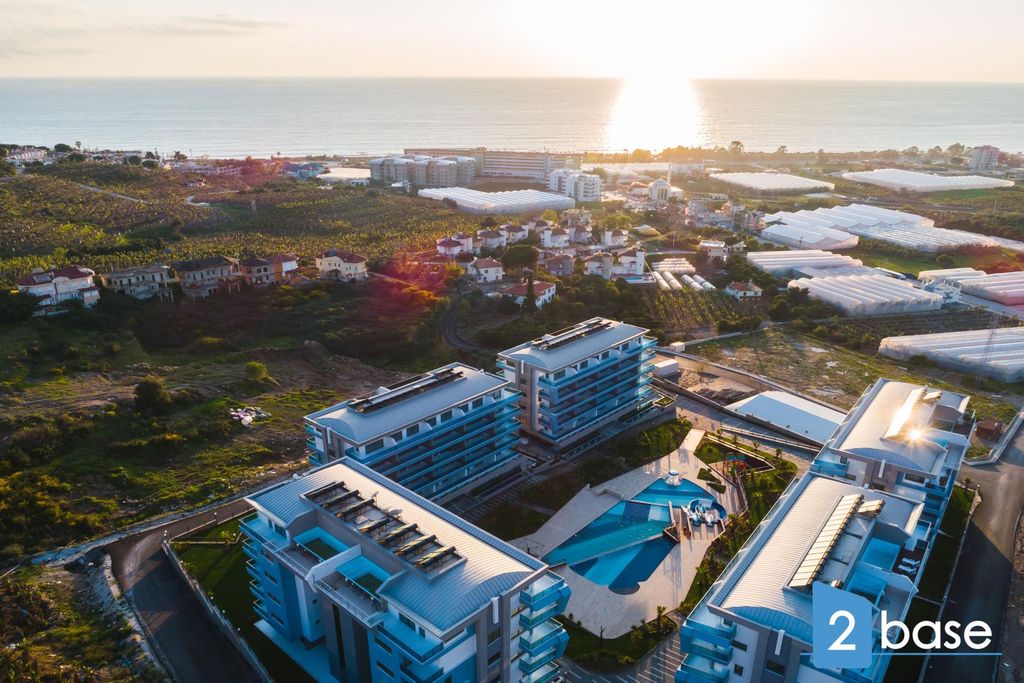 Property photo 2 of 20