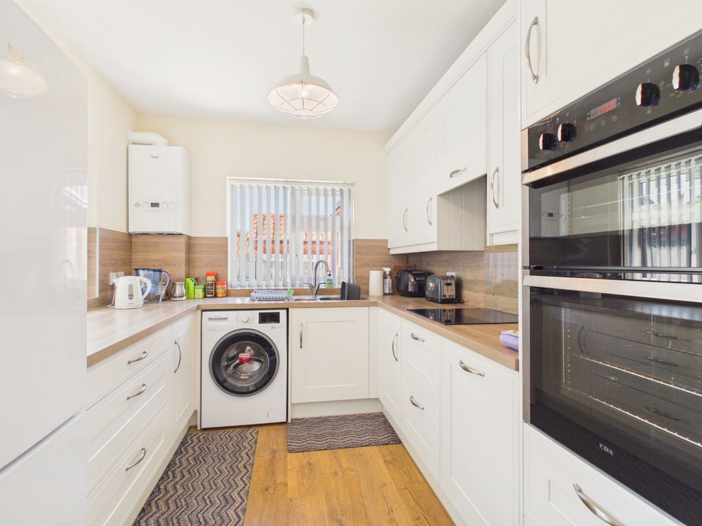 Property photo 3 of 11 4781803