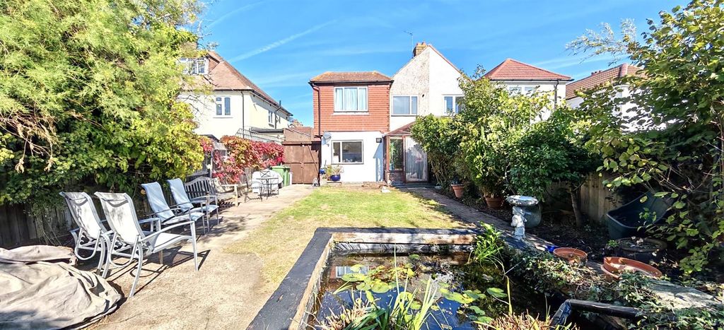 Property photo 2 of 16 70Ccd655-2891-4E78-A525-Fc985F5E68d7.Jpg