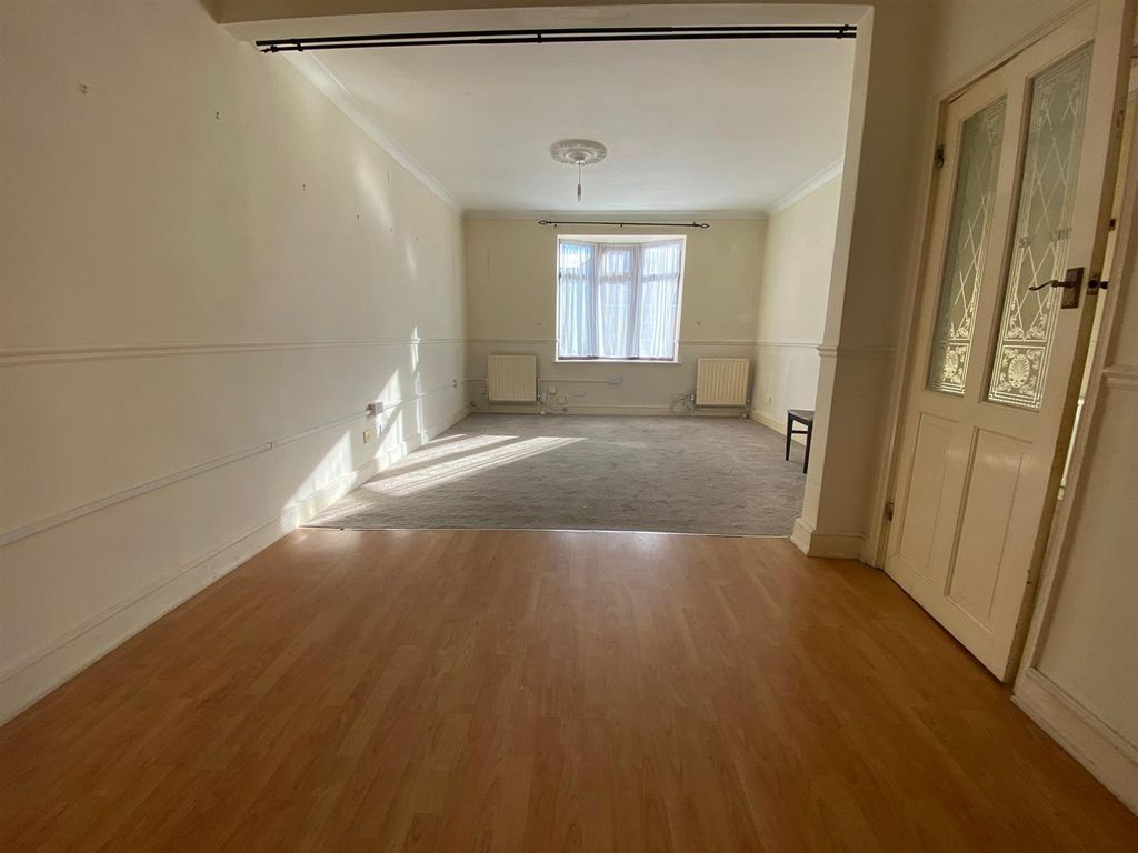 Property photo 2 of 14 c8.Jpg