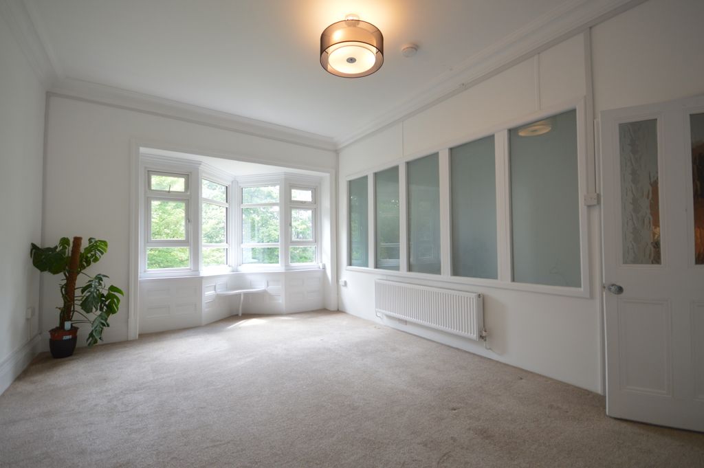 Property photo 2 of 9 Photo 5