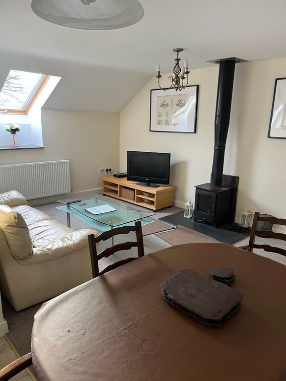 Property photo 3 of 10 Living Room