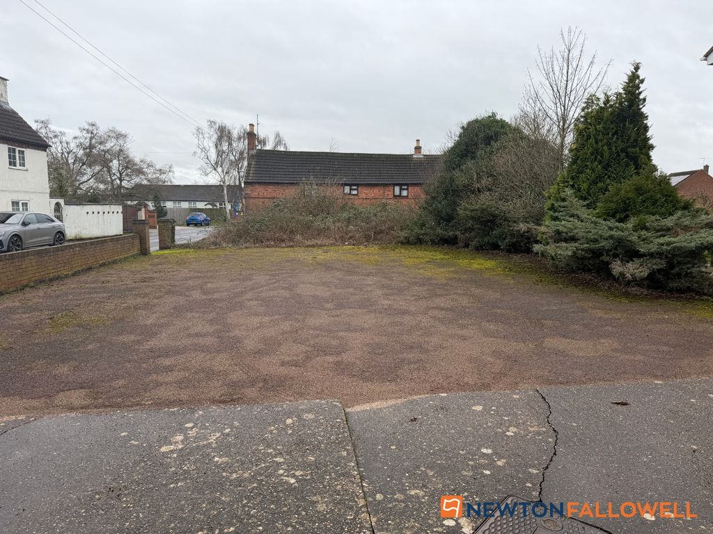 Property photo 3 of 6