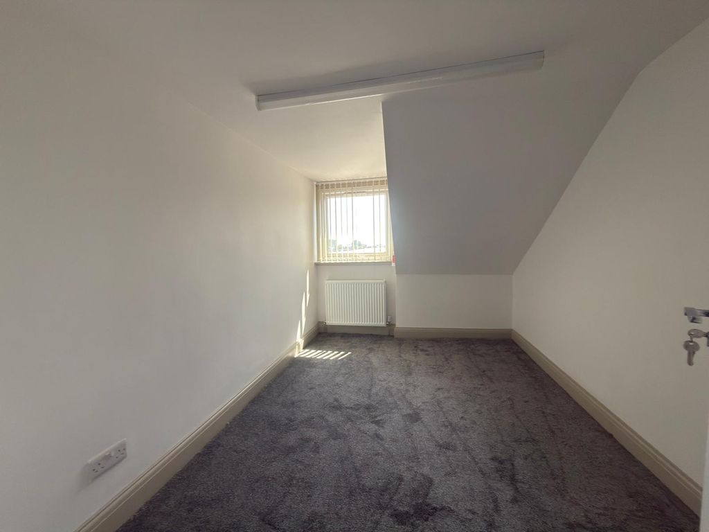 Property photo 2 of 11 Gallery