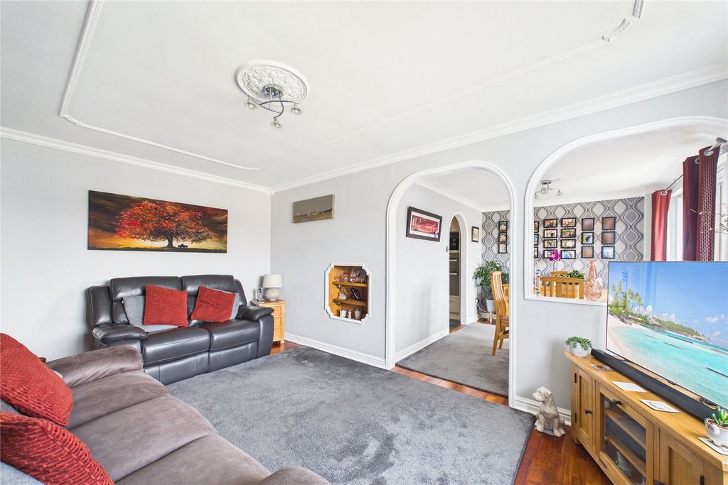 Property photo 3 of 14 Picture No. 14