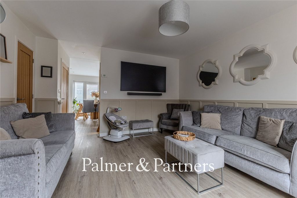 Property photo 3 of 28 Picture No. 35