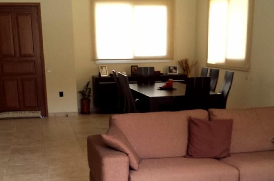 Property photo 2 of 4