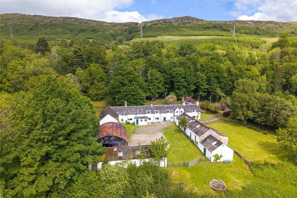 Property photo 1 of 31 Aerial