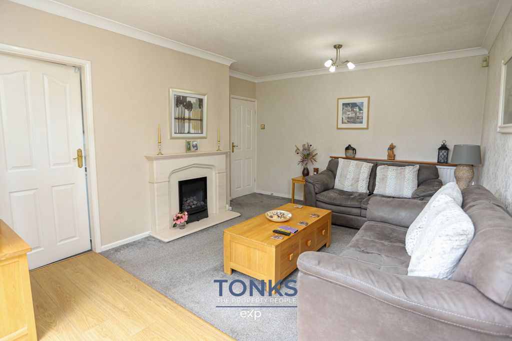 Property photo 3 of 26