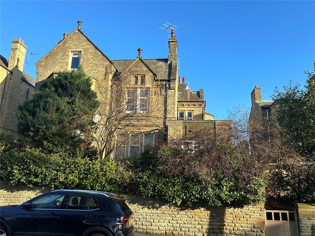 Property photo 1 of 16 External