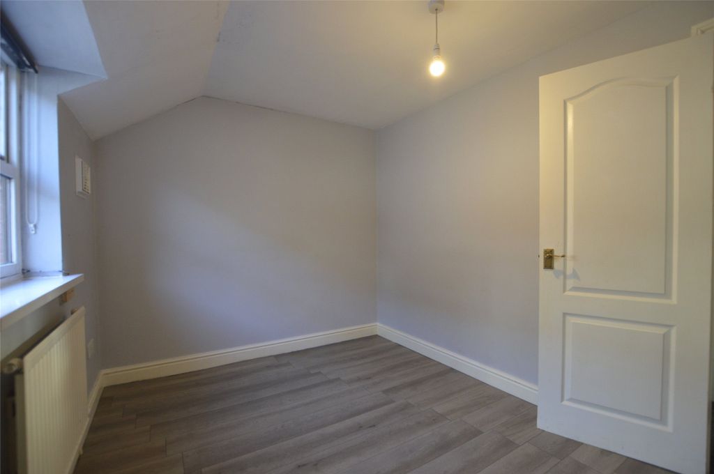 Property photo 3 of 9 Bedroom 1