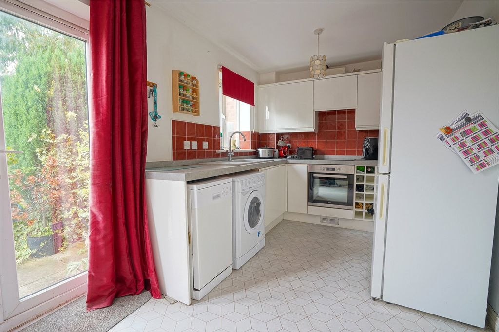 Property photo 2 of 12 Picture No. 06