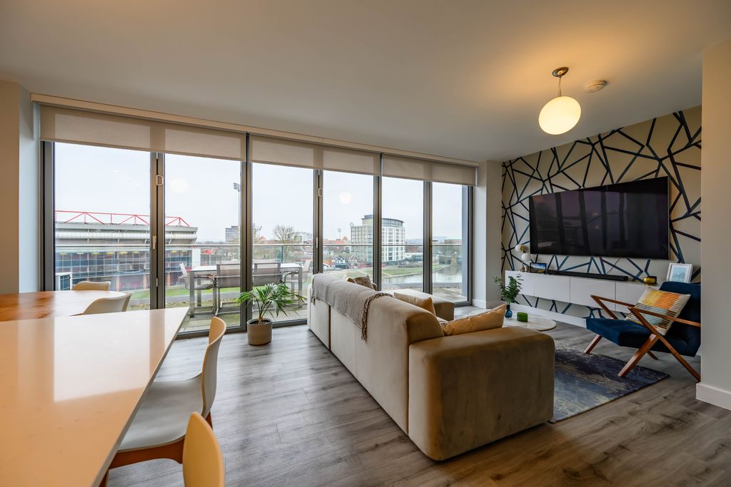 Property photo 2 of 22 Dsc_5324-Hdr