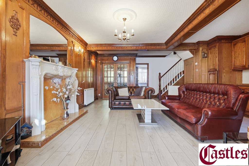 Property photo 2 of 29 Living Room