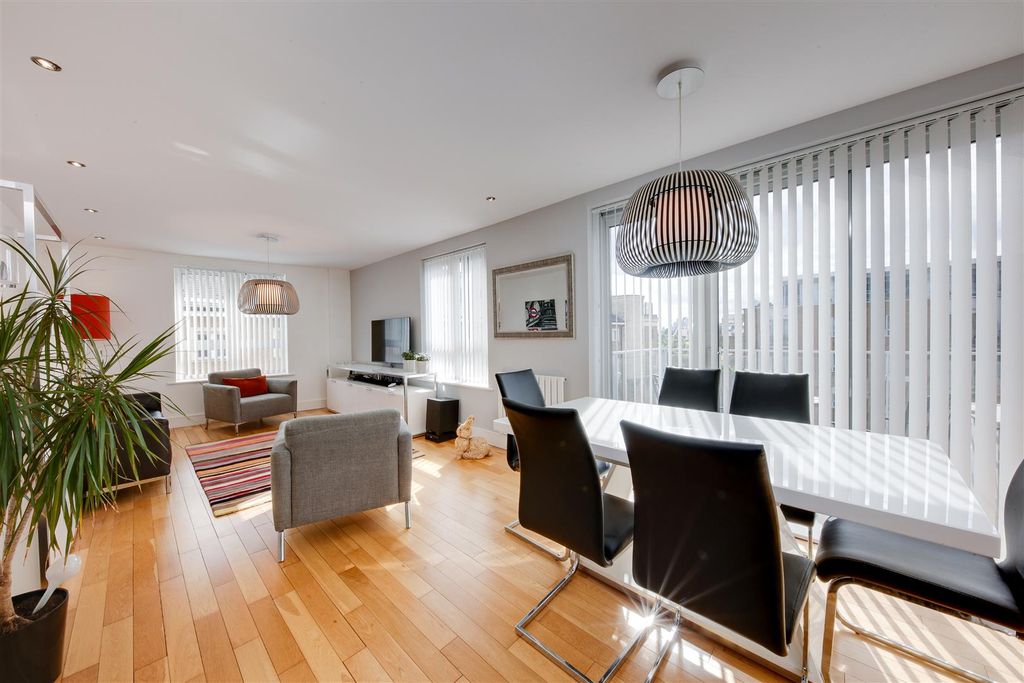 Property photo 1 of 16 Adriatic Building.Jpg