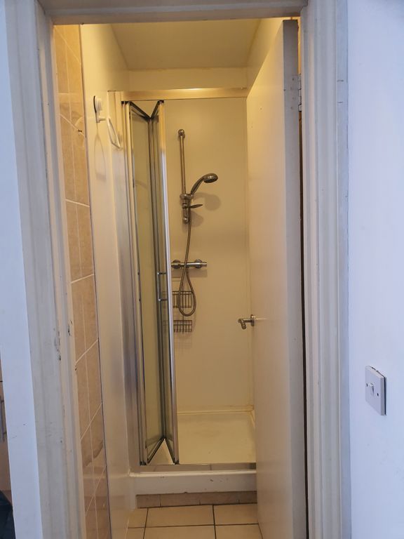 Property photo 3 of 4