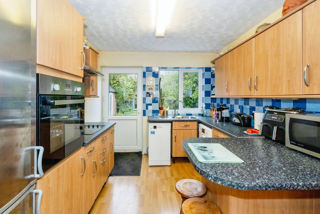 Property photo 3 of 17 Photography