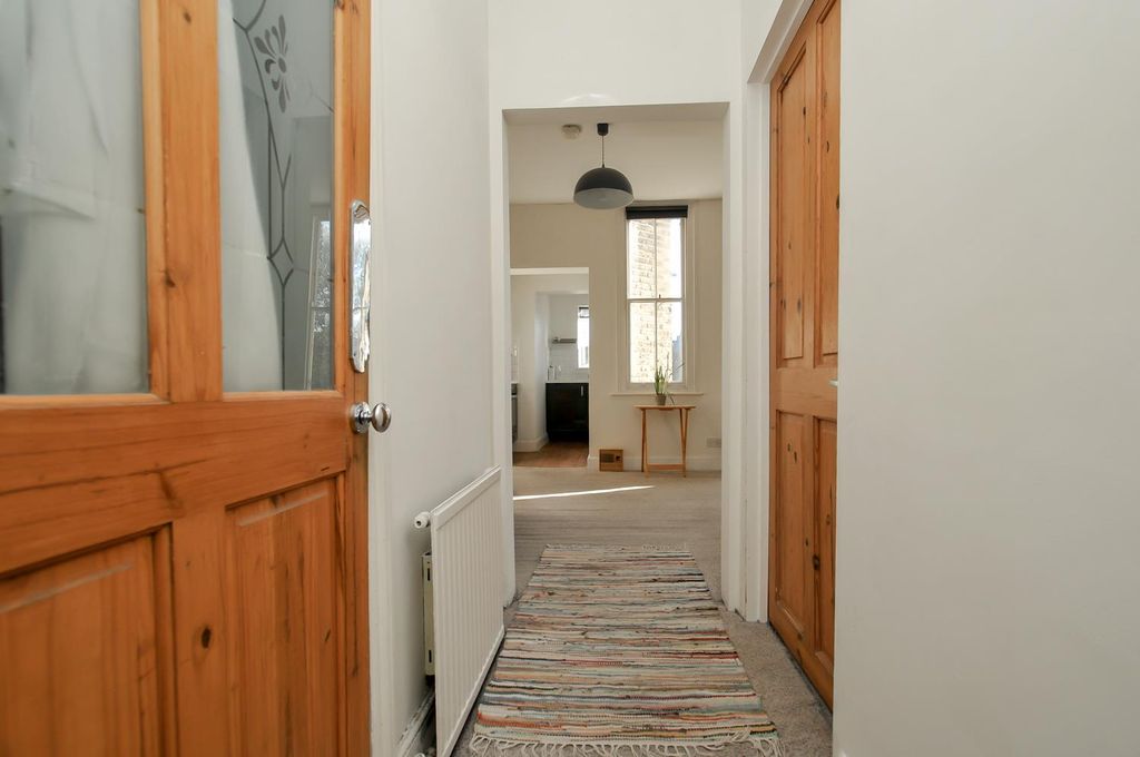 Property photo 3 of 8 2.Jpg