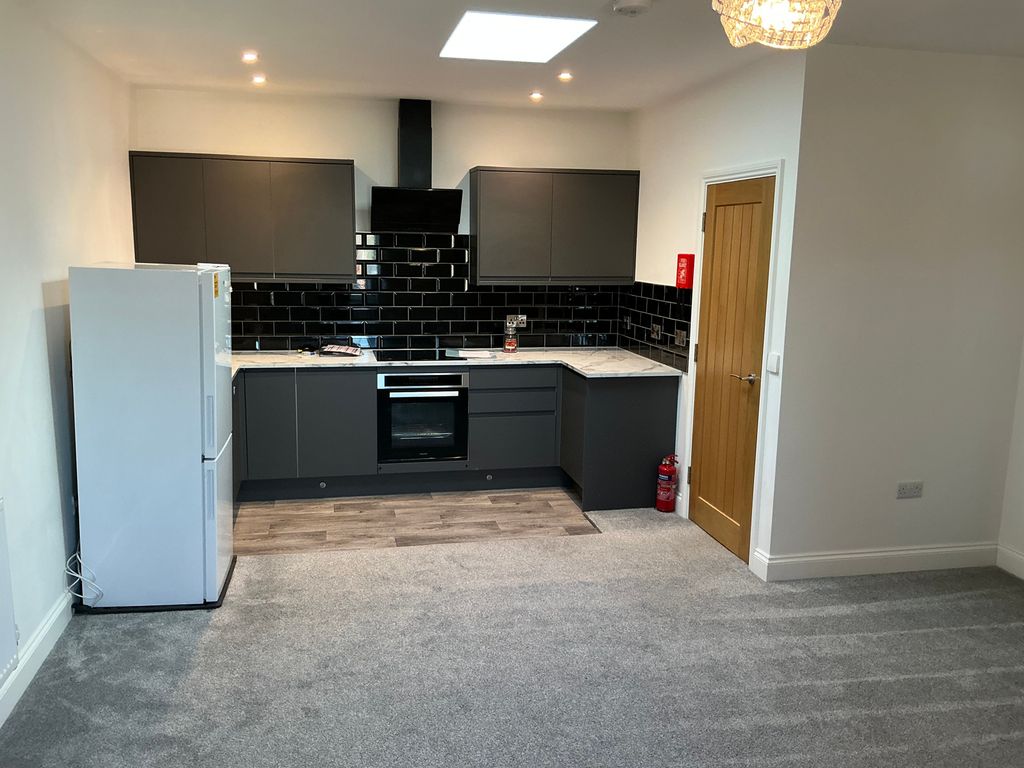Property photo 2 of 15 Kitchen