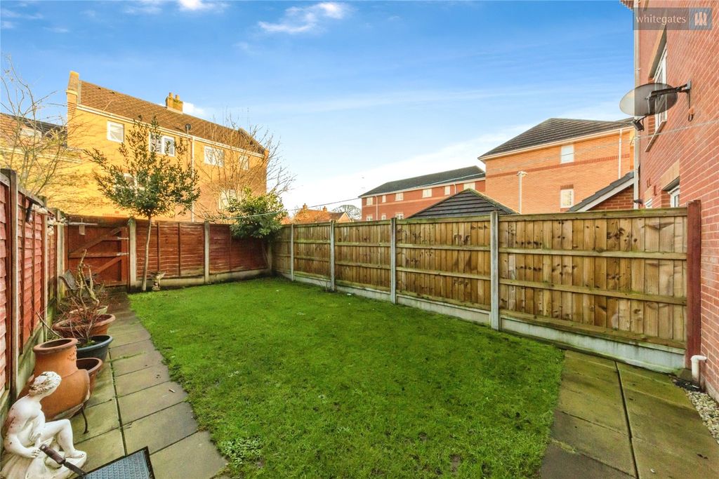 Property photo 2 of 16 Picture No. 13