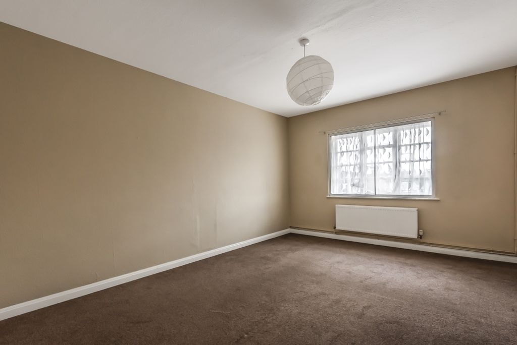 Property photo 3 of 6 449522 (6)