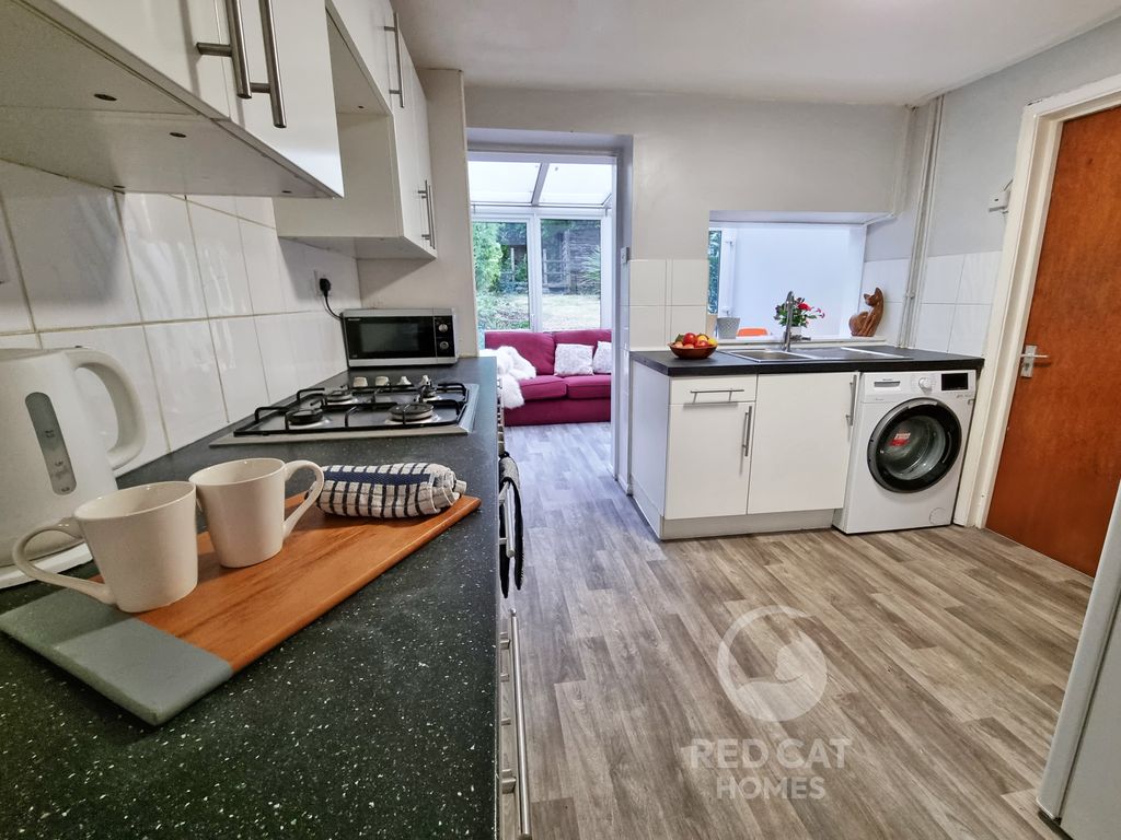 Property photo 2 of 26