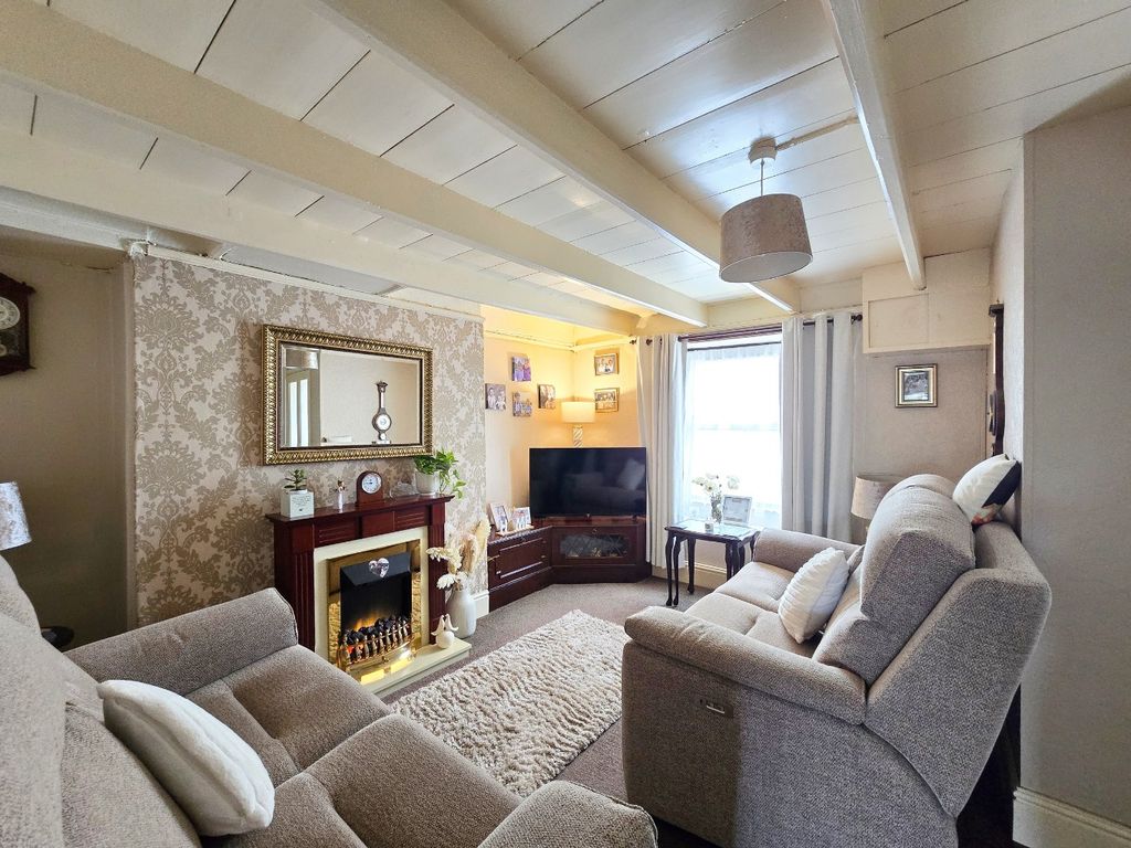 Property photo 3 of 14 5256772