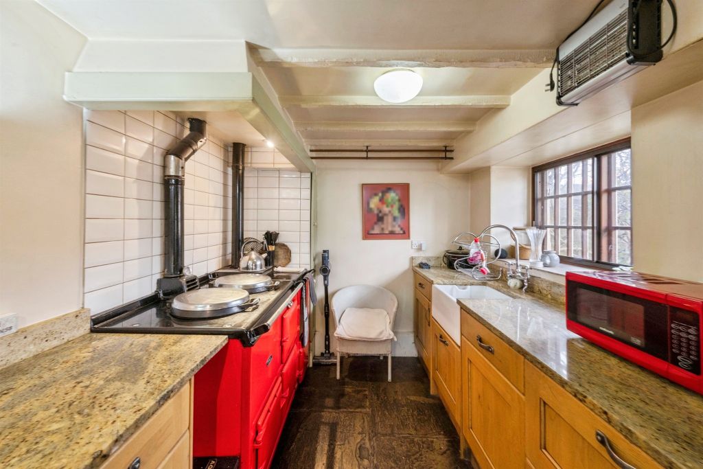 Property photo 3 of 18