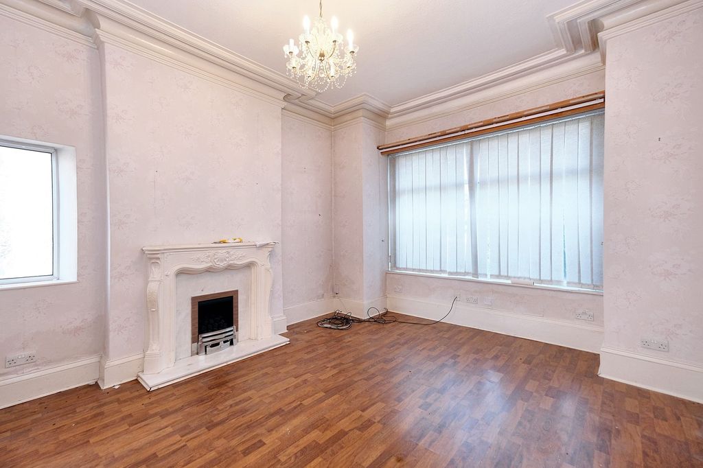 Property photo 2 of 29