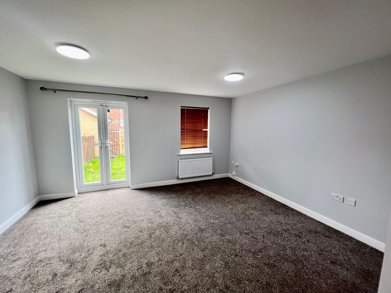 Property photo 2 of 12 Photo 13