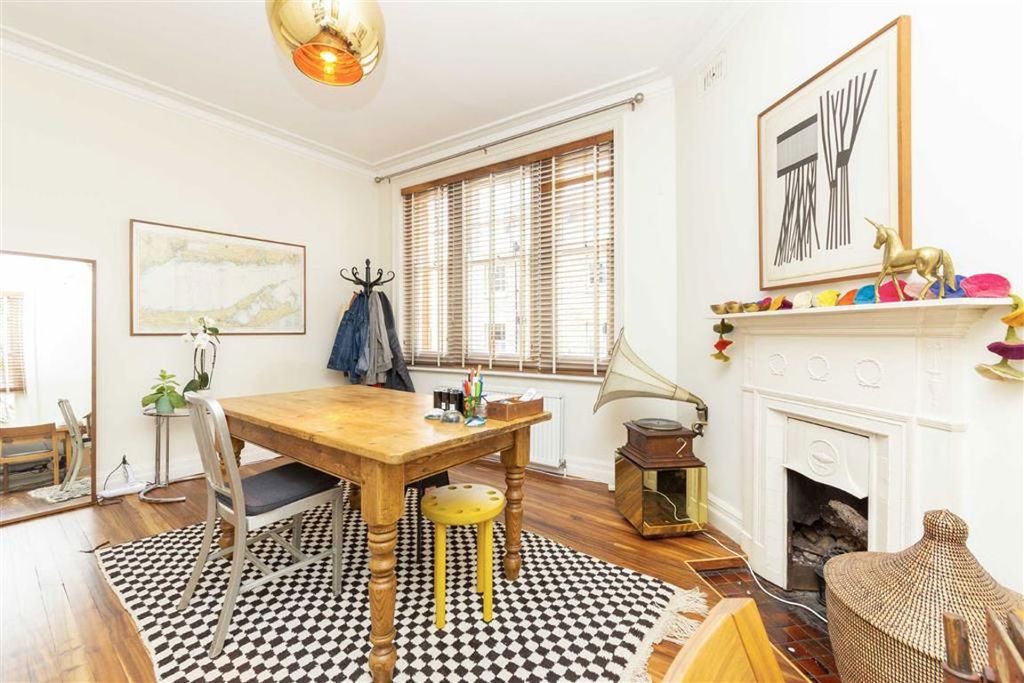 Property photo 3 of 6