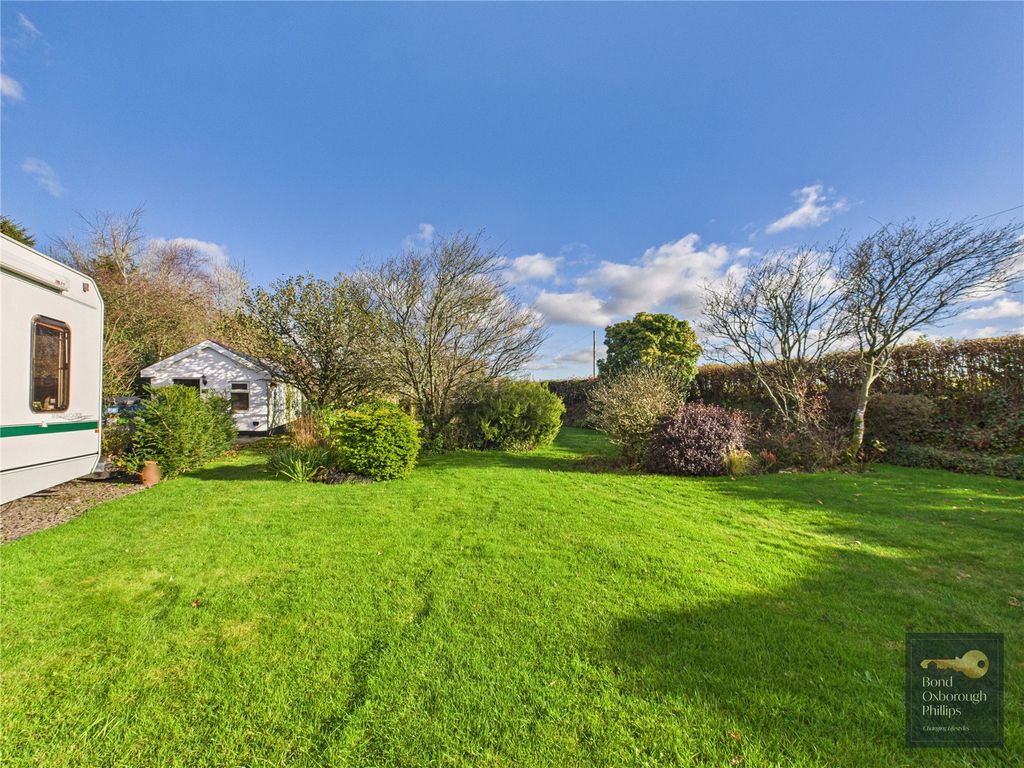 Property photo 2 of 41 Picture No. 70