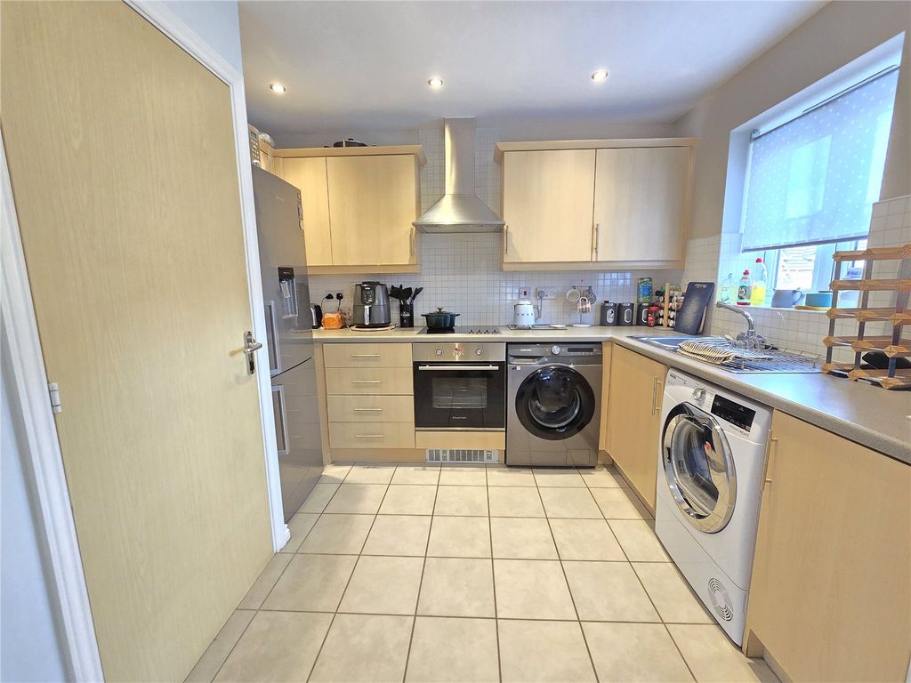 Property photo 2 of 9 Picture No. 04