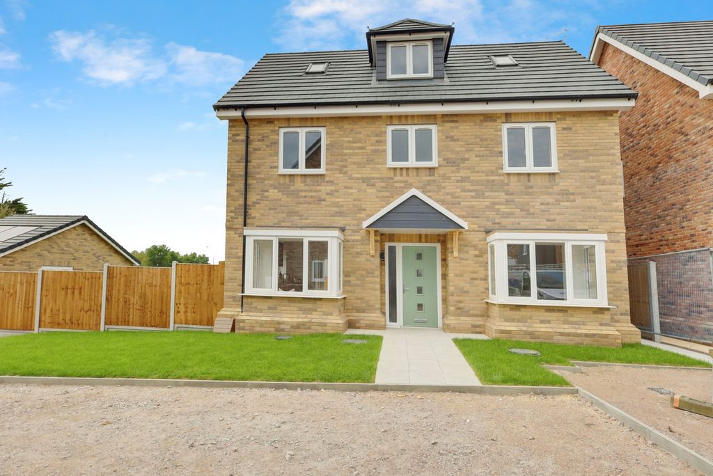 Property photo 1 of 23