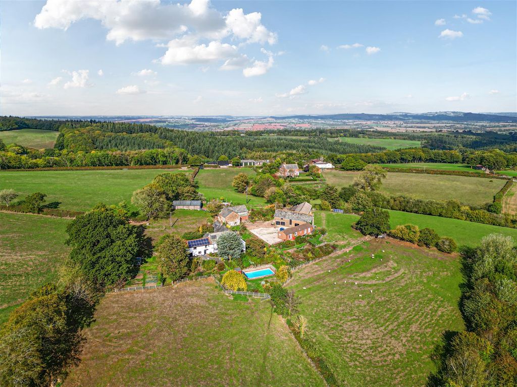 Property photo 2 of 36