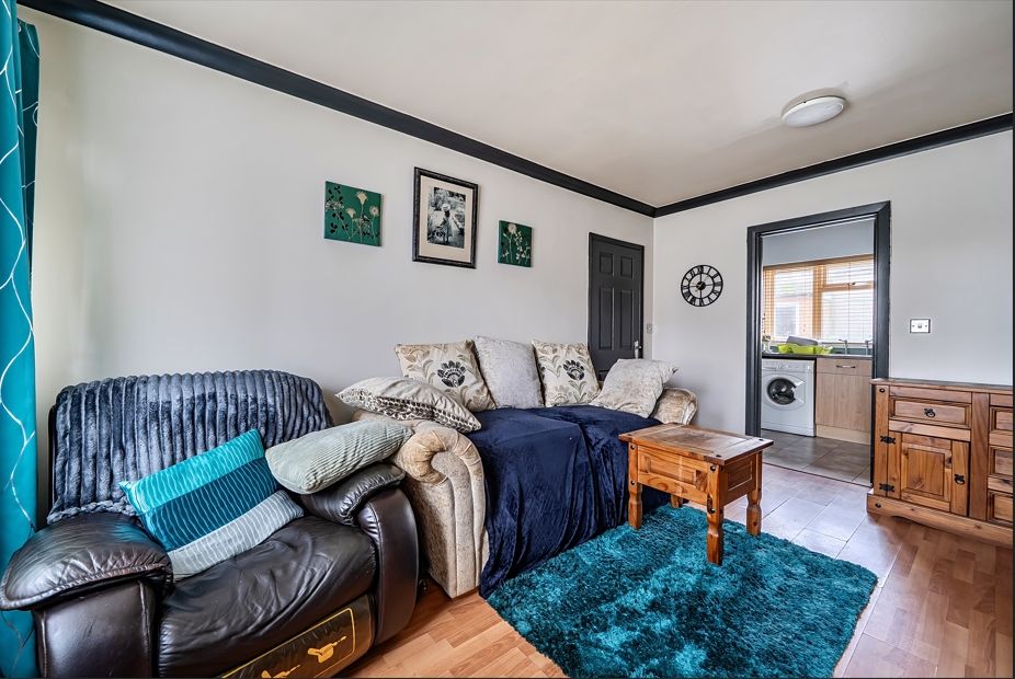 Property photo 2 of 12 Picture No. 15