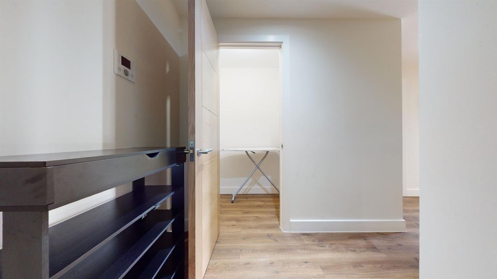 Property photo 3 of 23 64F1Fa61642Ea6F94B817828_6B1c40d08B8256E13B3Daf9Fe